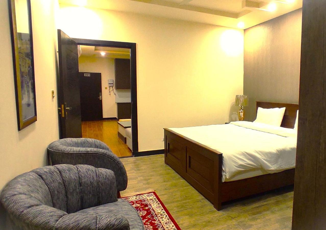 Hotel Daffodils Равалпинди Экстерьер фото