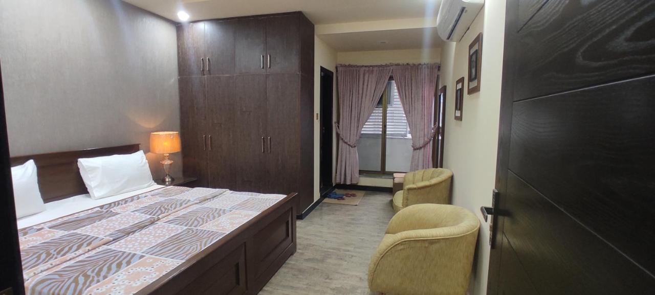 Hotel Daffodils Равалпинди Экстерьер фото