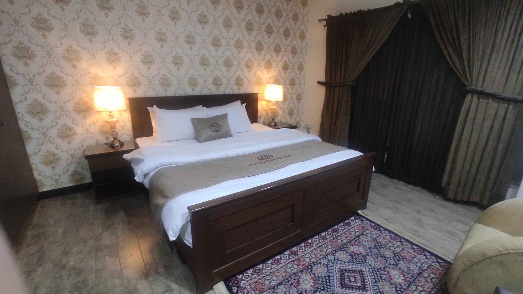 Hotel Daffodils Равалпинди Экстерьер фото