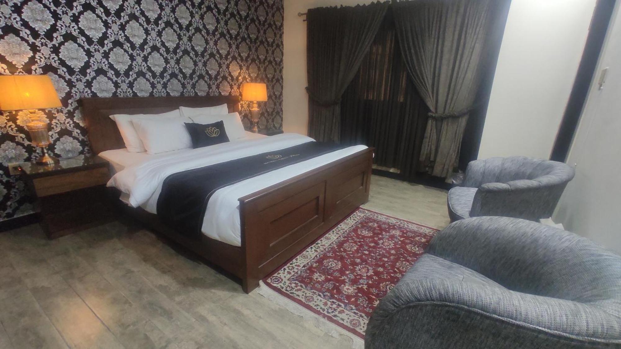 Hotel Daffodils Равалпинди Экстерьер фото