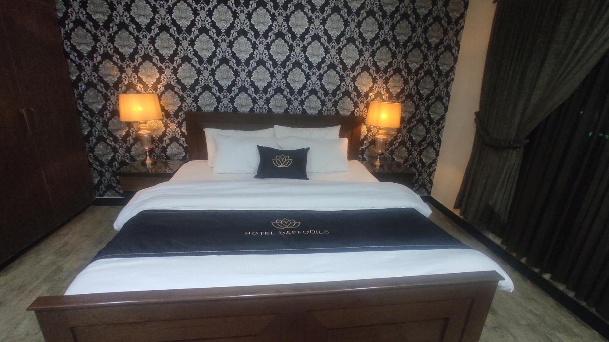 Hotel Daffodils Равалпинди Экстерьер фото