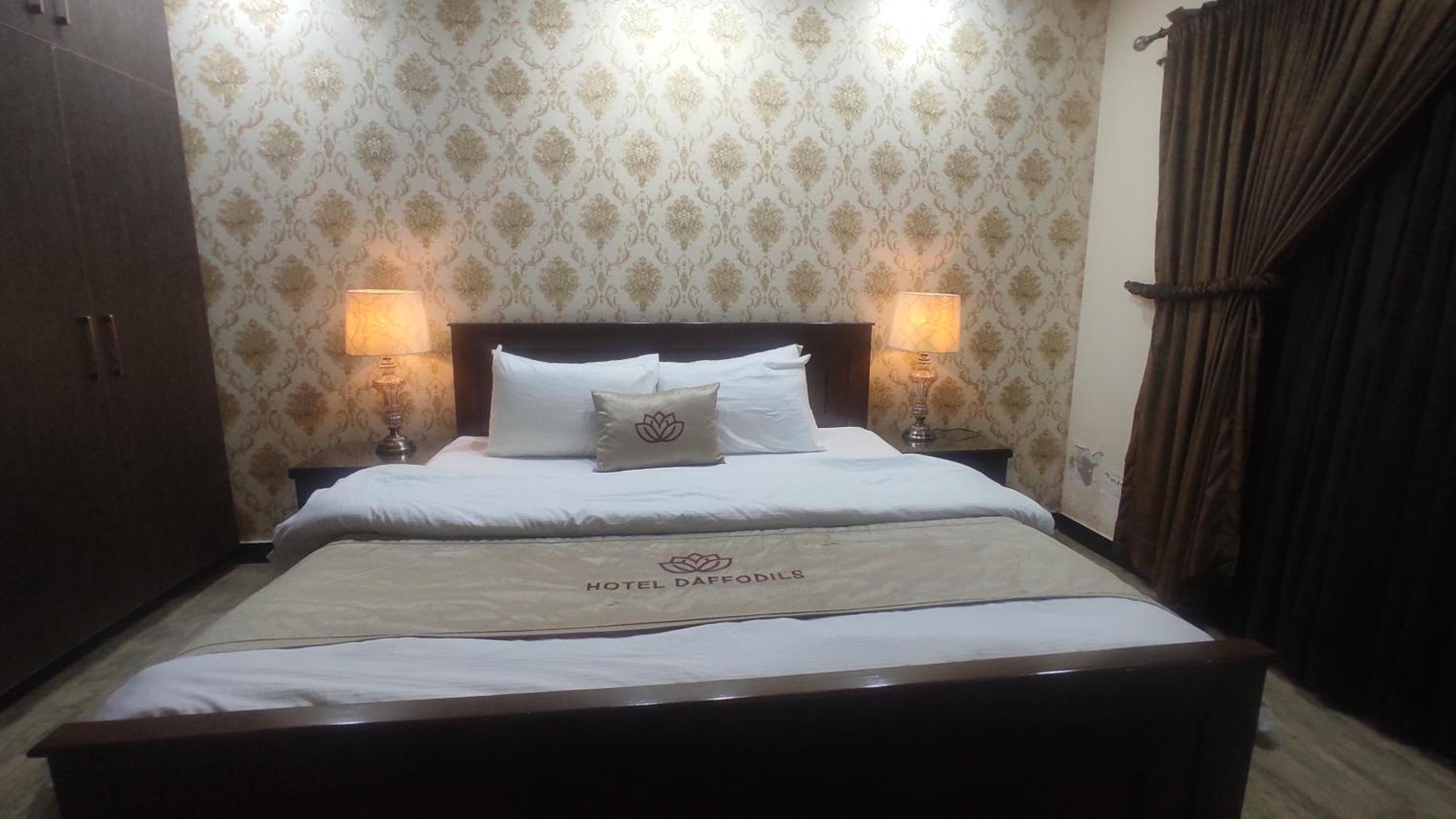 Hotel Daffodils Равалпинди Экстерьер фото