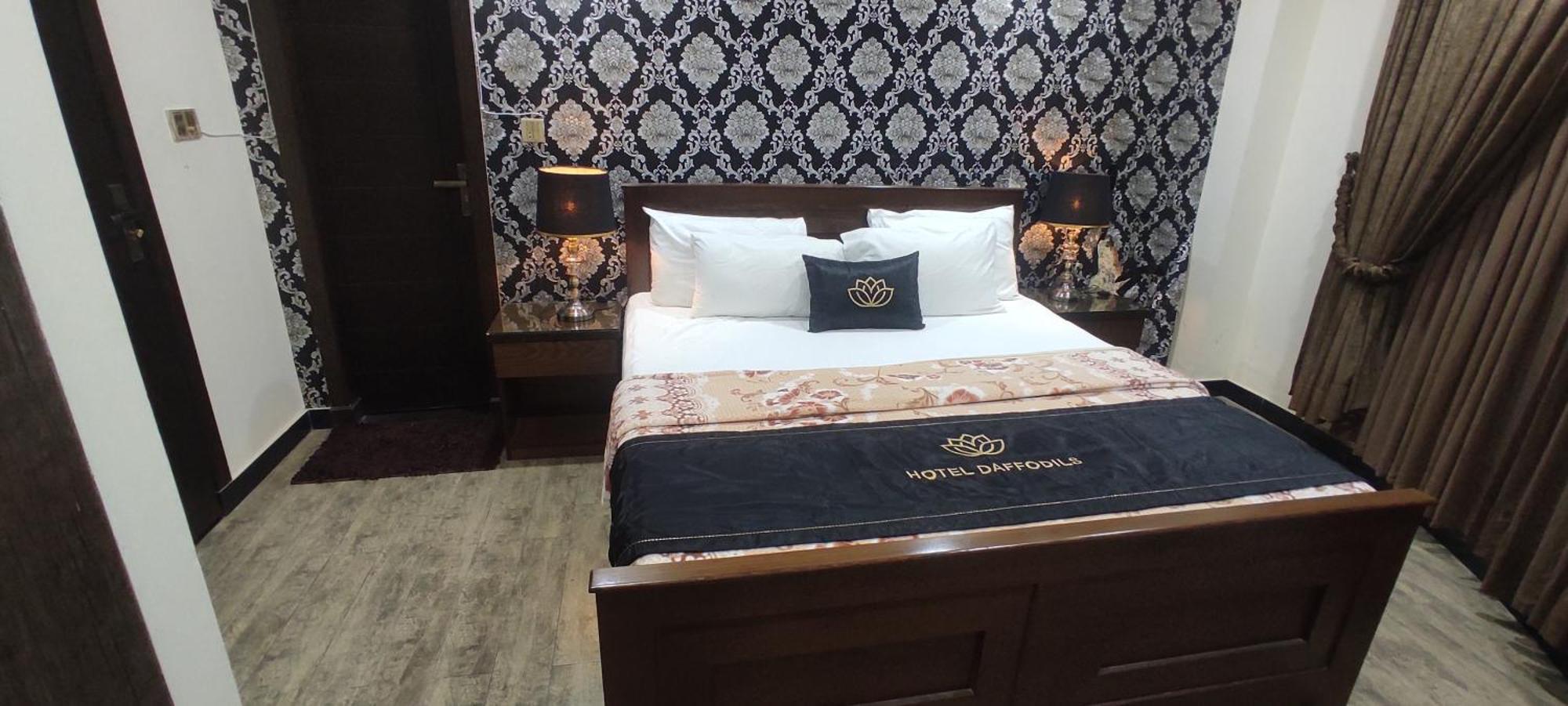 Hotel Daffodils Равалпинди Экстерьер фото