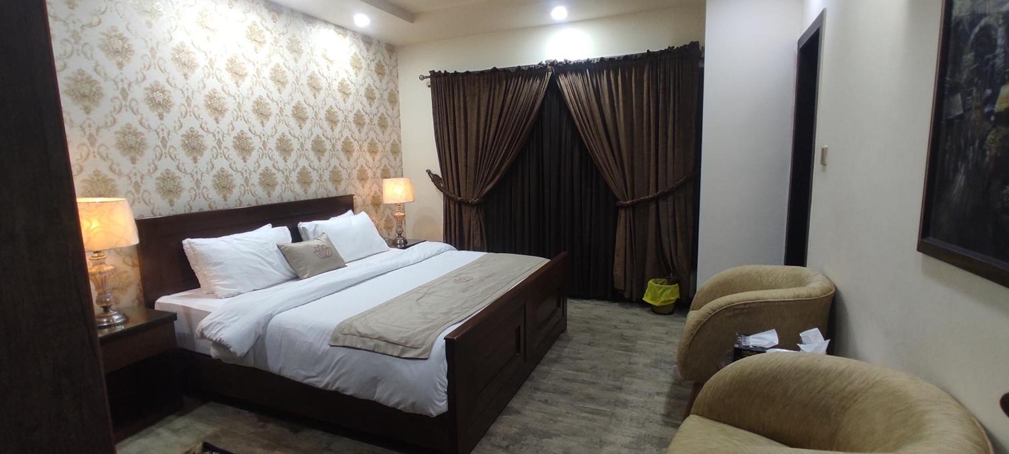 Hotel Daffodils Равалпинди Экстерьер фото