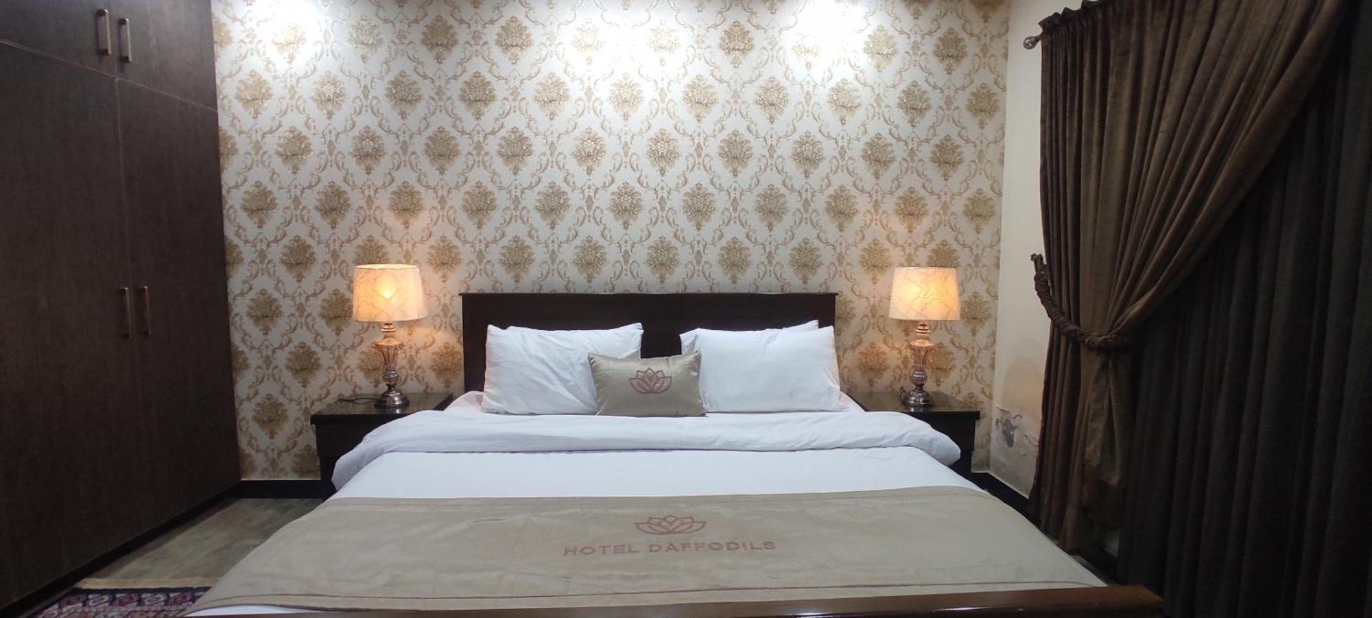 Hotel Daffodils Равалпинди Экстерьер фото
