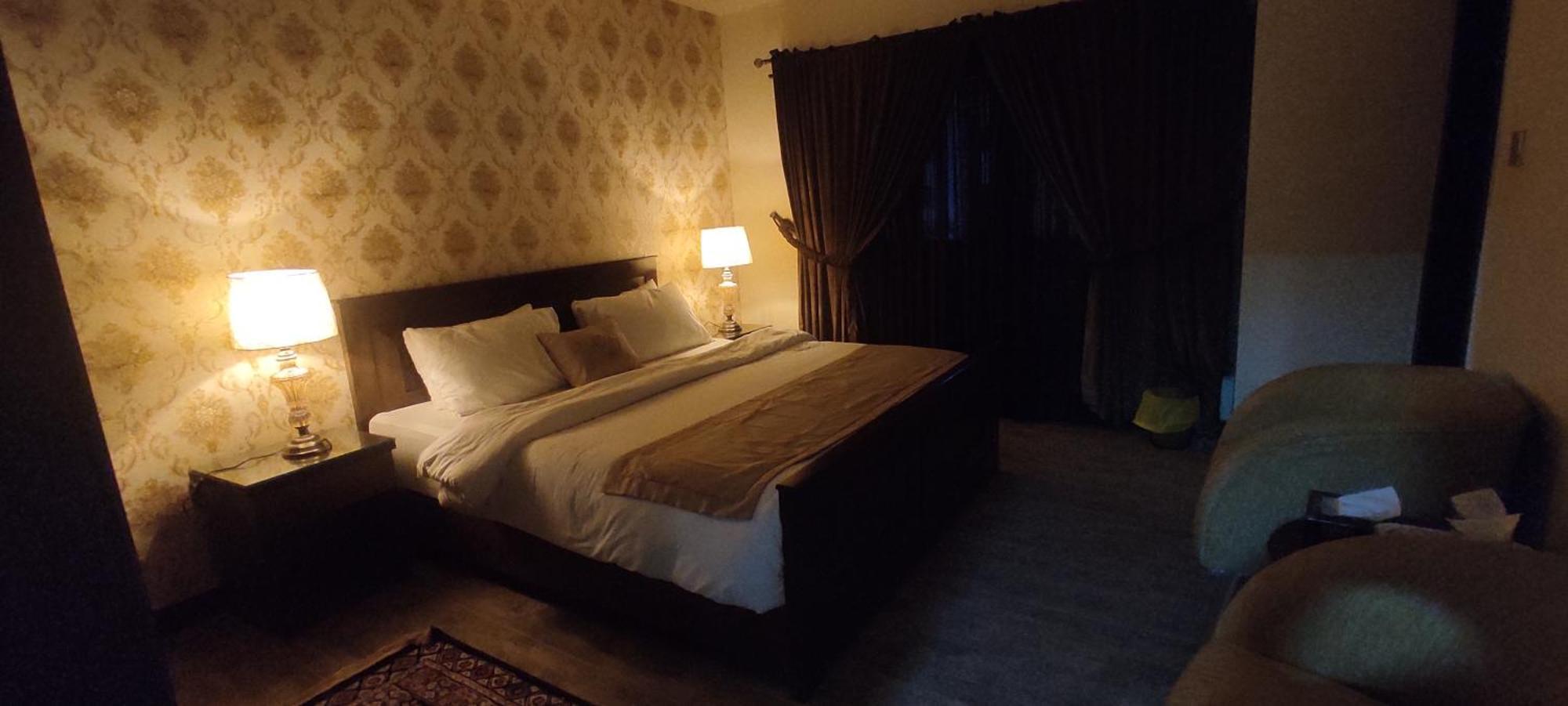 Hotel Daffodils Равалпинди Экстерьер фото
