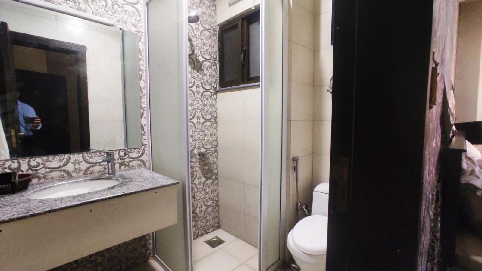 Hotel Daffodils Равалпинди Экстерьер фото